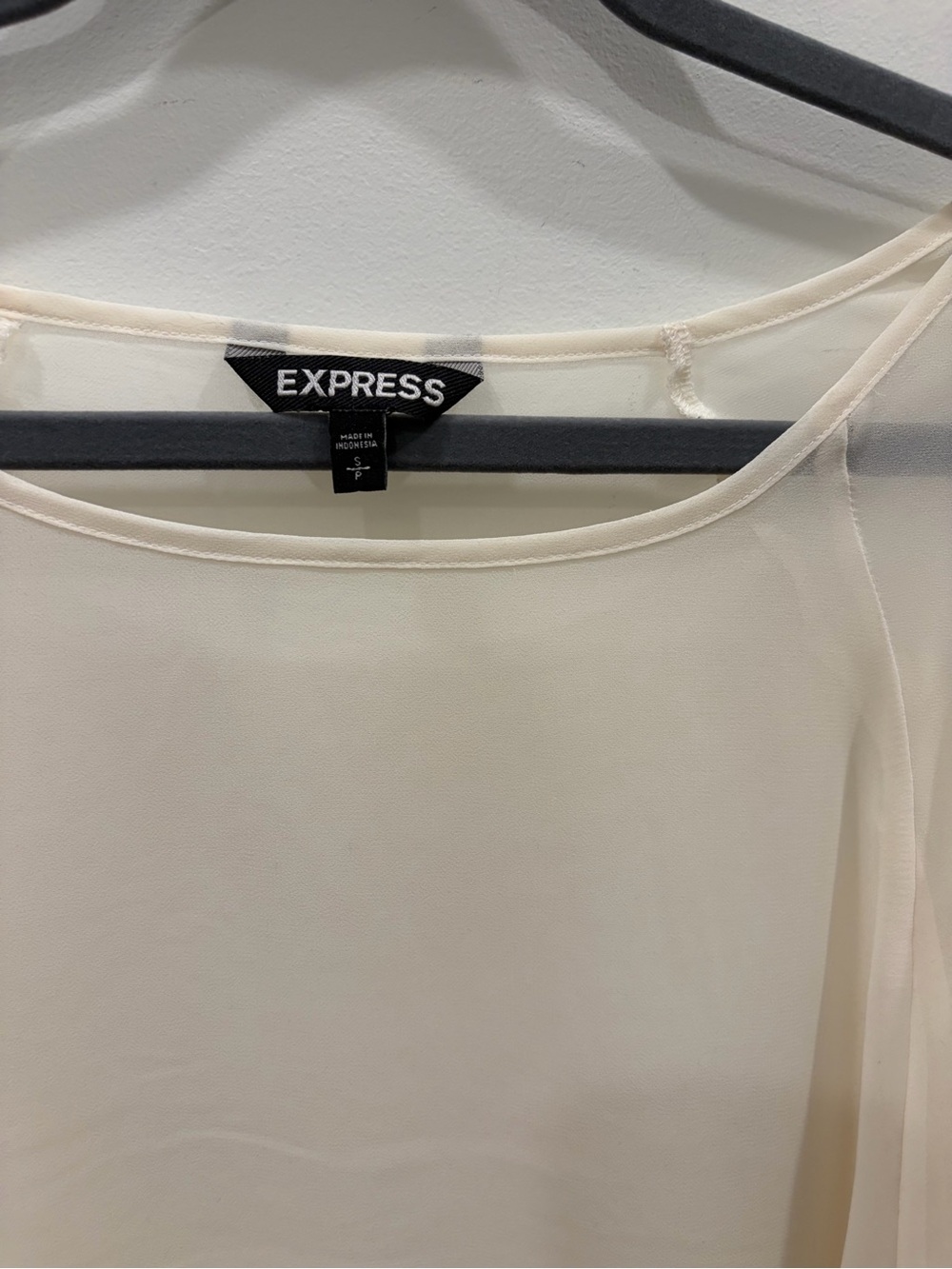 Express Cream Sheer Embroidered Lace-Hem Blouse - Picture 7 of 10